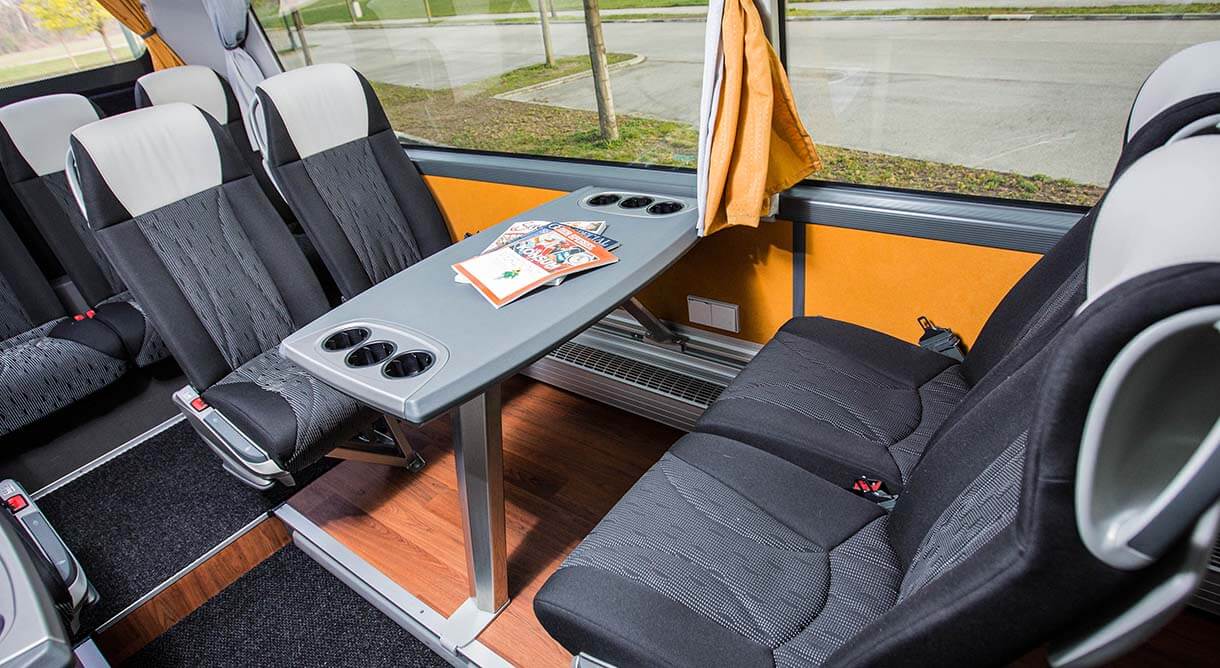 Innenraum Blaguss President Bus