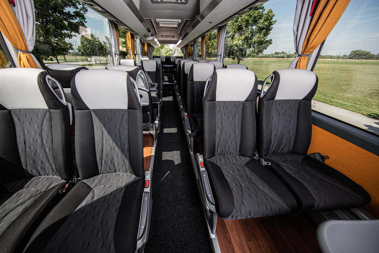 Innenraum Blaguss President Bus