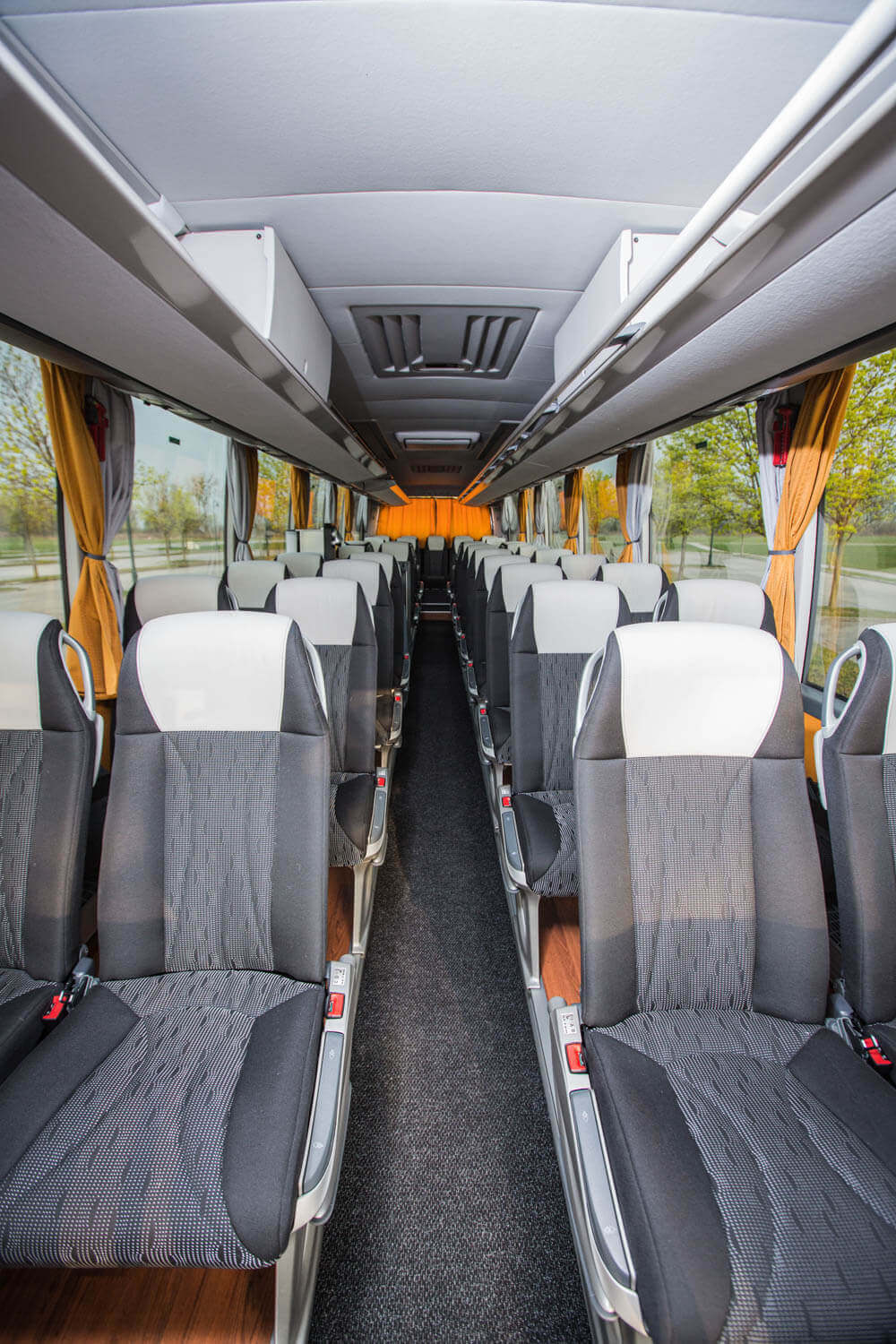 Innenraum Blaguss President Bus