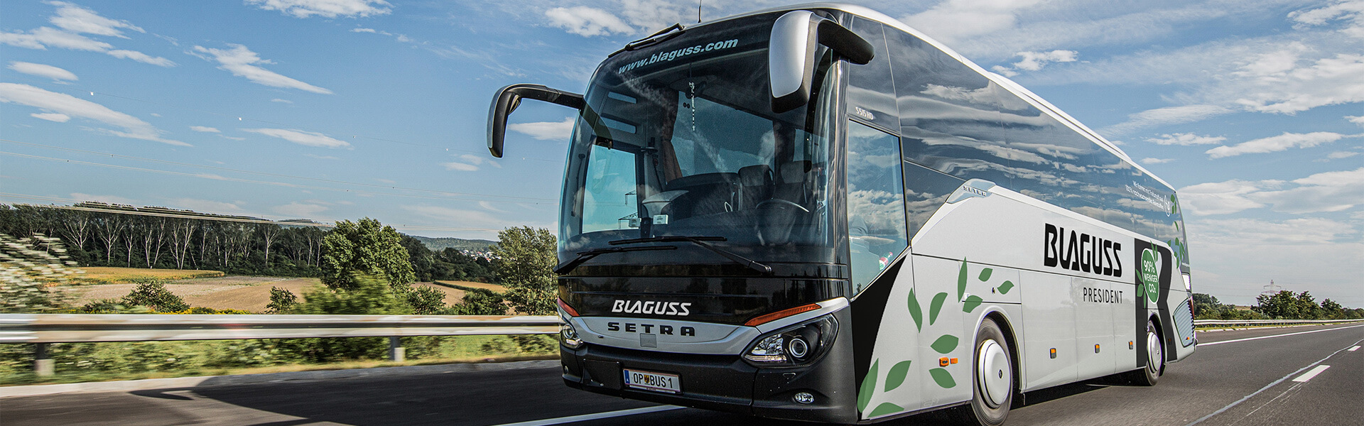 Blaguss President Bus